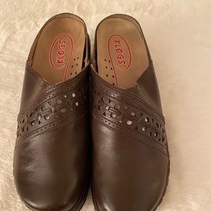 Klogs dark brown mules